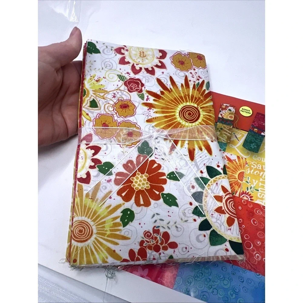 Annie's Creative Quilters Fabric Club Faithfully Yours Collection - Gift Bags